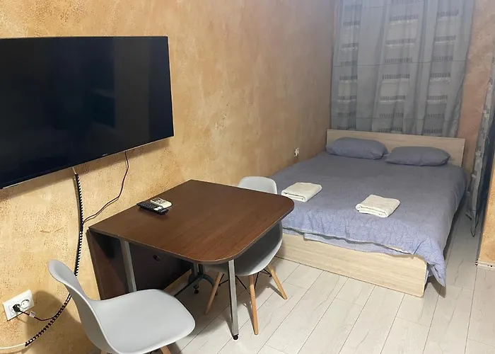 Colonel 955 Apartment