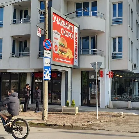 Colonel 955 Apartman Szófia